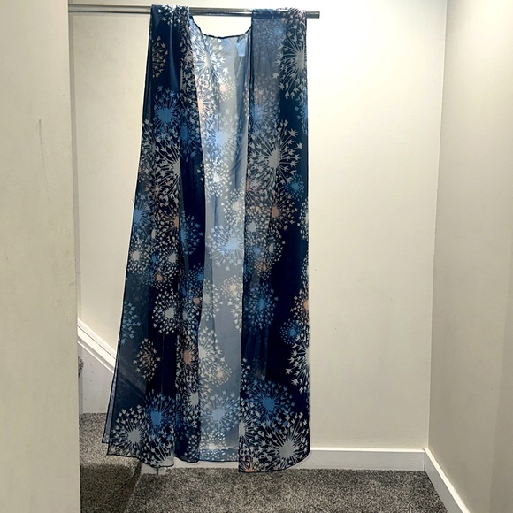 Navy Print Loose Flowy Cover-Up - Picture 2 of 2